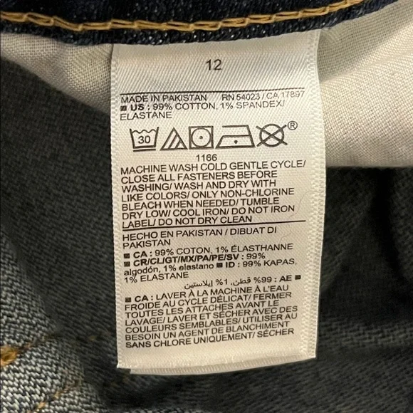 Old Navy High-Waisted Button-Fly O.G. Straight Ripped Cut-Off Jeans - Picture 15 of 16